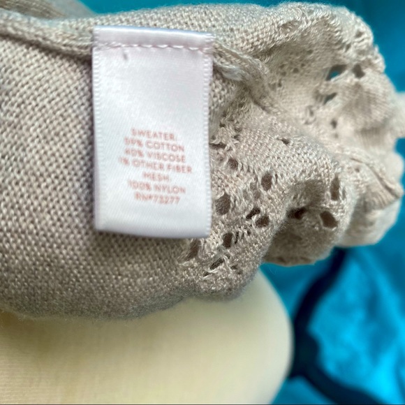 LC Lauren Conrad Eyelet Tulle Trim Sweater size M - Picture 8 of 8